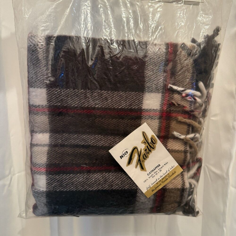 Vintage Faribo Catnapper Lap Blanket Throw Plaid Acrylic Fringe 45x50 USA